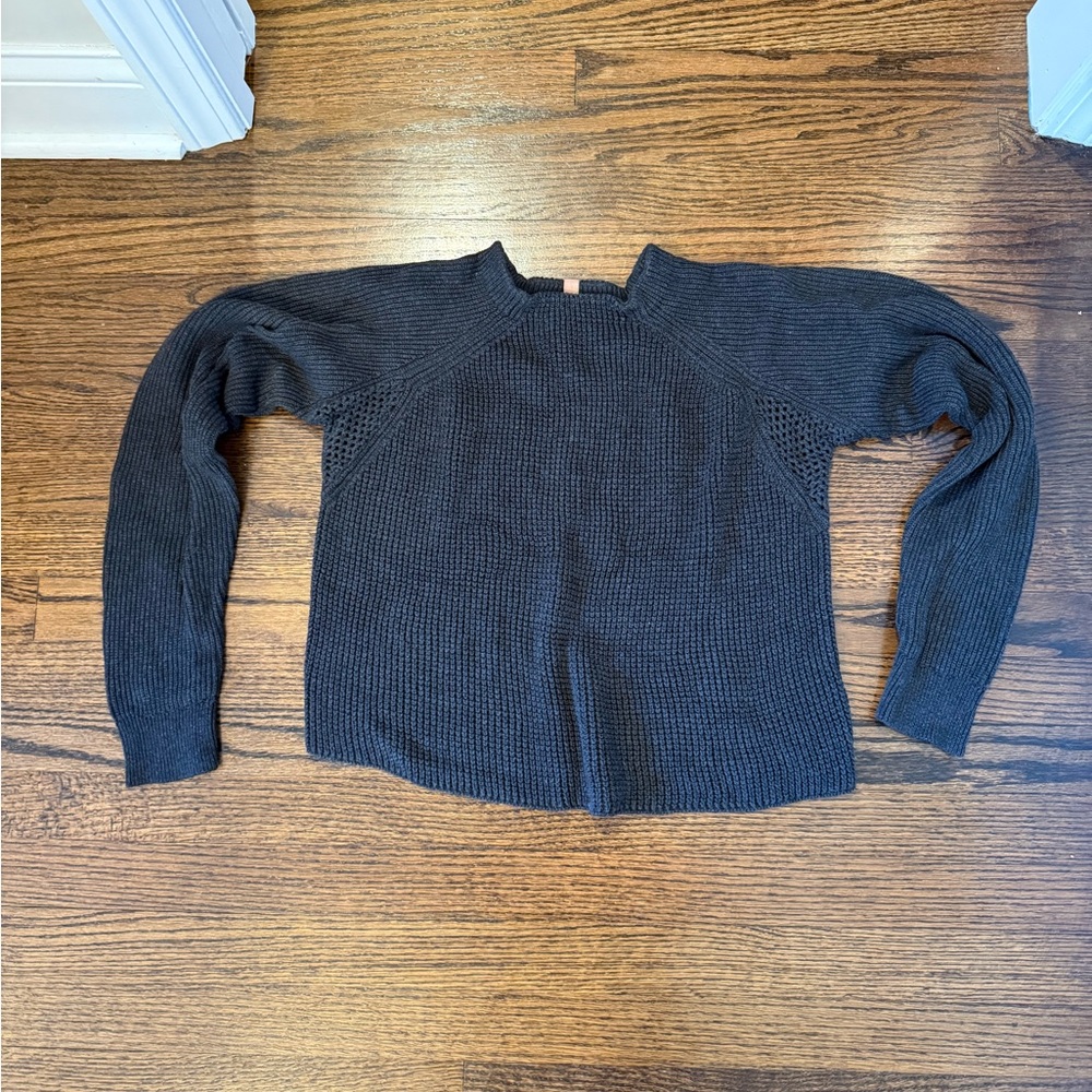 Lunya Sweater Small